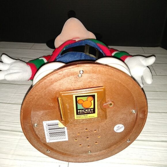 MICKEY MOUSE Unlimited "Lets Twist Again" By Santas Best 1997 Animated *Read - Picture 4 of 12